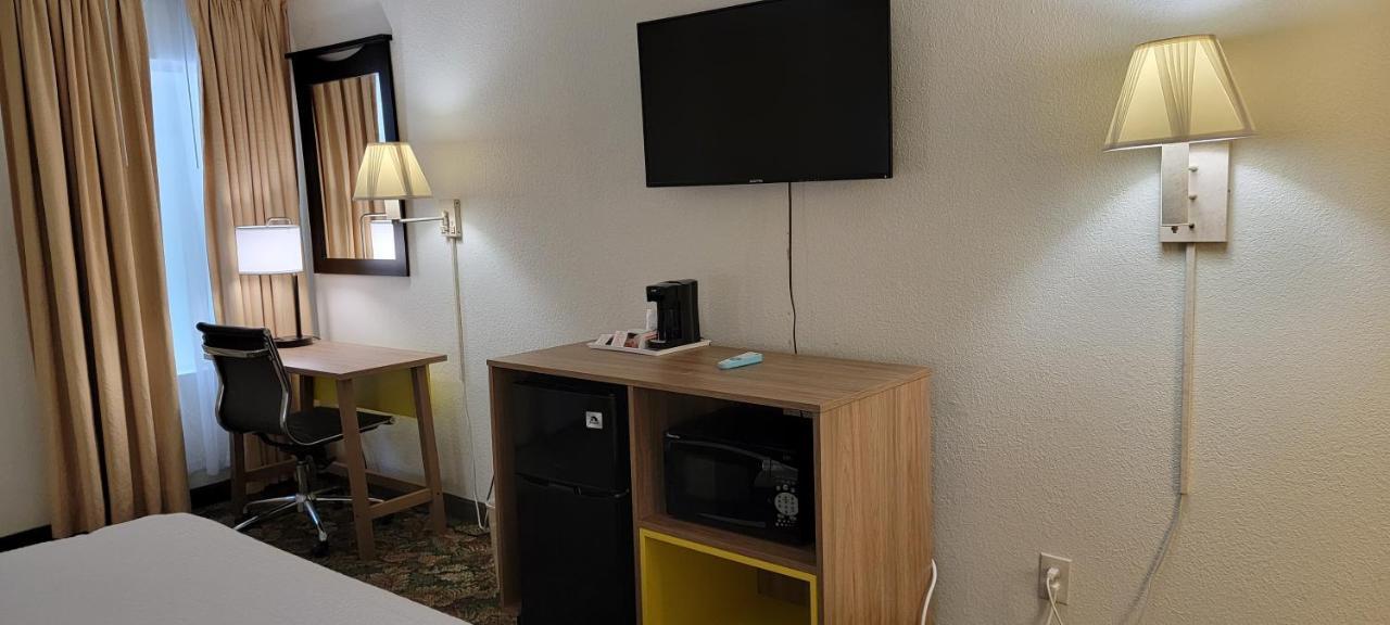 Hotel Carolina A Days Inn By Wyndham Pulau Hilton Head Luaran gambar