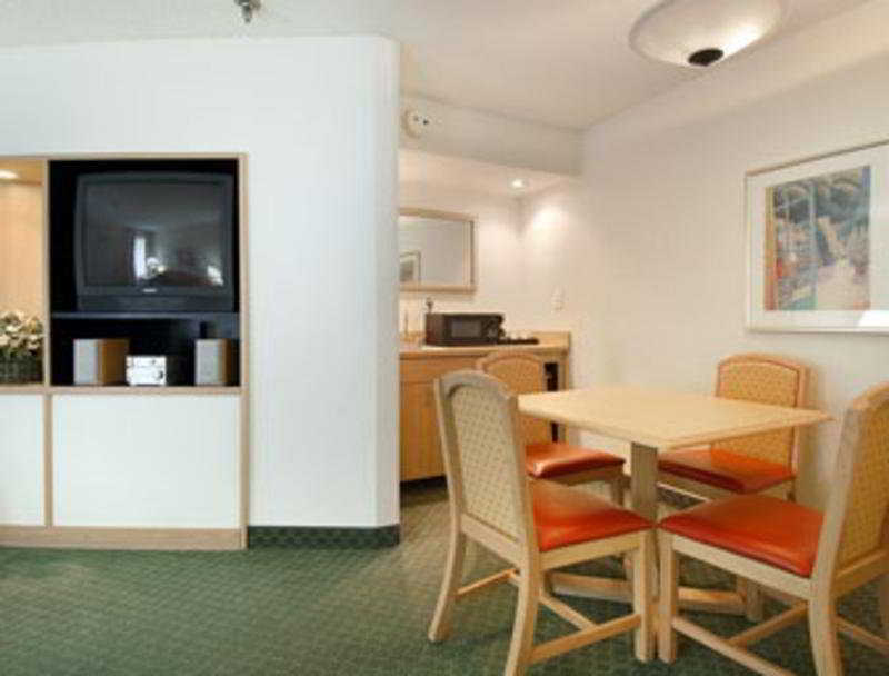 Hotel Carolina A Days Inn By Wyndham Pulau Hilton Head Bilik gambar